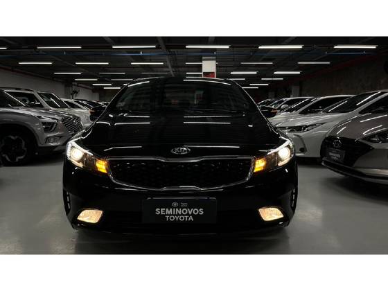 KIA CERATO 1.6 SX 16V FLEX 4P AUTOMÁTICO KIA CERATO 1.6 SX 16V FLEX 4P AUTOMÁTICO